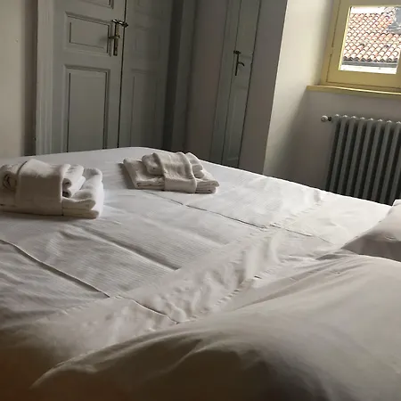 Apartament Gioia 11 *
